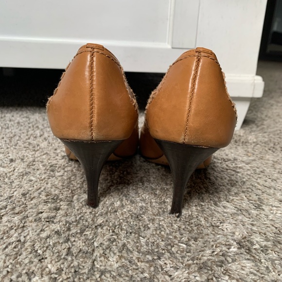 Tahari Heels - Picture 8 of 8